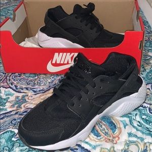 Nike Huaraches Run Ultra